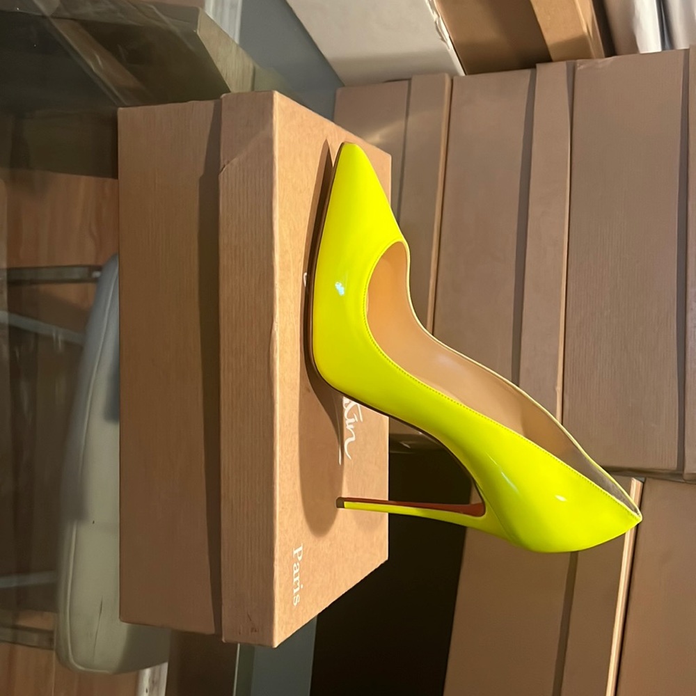 Pigalle follies 100 patent fluid